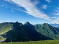 どっち方面にする？  全周パノラマ「硫黄岳」山頂の悩み！  南八ヶ岳、南アルプス、迫力の大岩壁、北アルプスの遠景… 贅沢すぎる展望！  夏晴れ「絶景登山レポ」の画像008