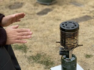 シングルバーナーが暖房器具に早変わり！  手軽で温かい「ヒーターアタッチメント」タイプ別おすすめ5選