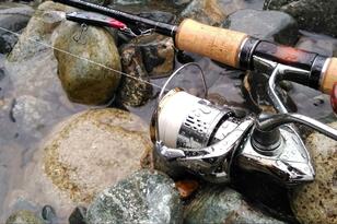 釣果アップはまさに“天の恵み”でも… 雨の日の釣りで起きる「正直しんどい」3つの出来事「実体験レポ」