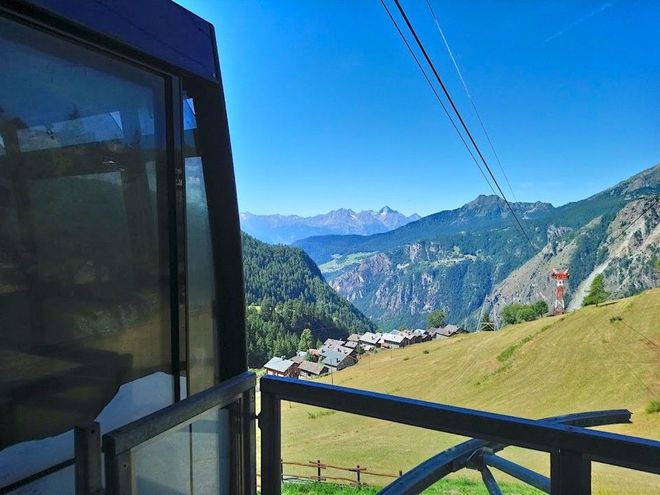 人口100人に満たない小さな山間の村、アルプスを歩きつくしたプロたちが惚れ込むイタリアの秘密の避暑地【ブーツの国の街角で vol.12「シャモワ」イタリア／ヴァッレ・ダオスタ州】の画像002