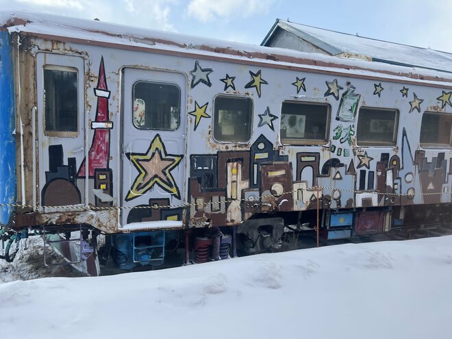 「列車の中でスルメを焼く！？」 津軽鉄道【ストーブ列車】旅！「5階建てビルの高さのねぷたが練り歩く街」五所川原【立佞武多】の大迫力 “現地レポ”の画像015