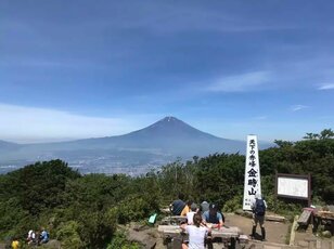 金太郎もびっくり！？  富士山の大展望で人気「金時山」 下山後は人気観光地・箱根でゆっくり！  都心から高速バス利用「日帰り登山レポ」