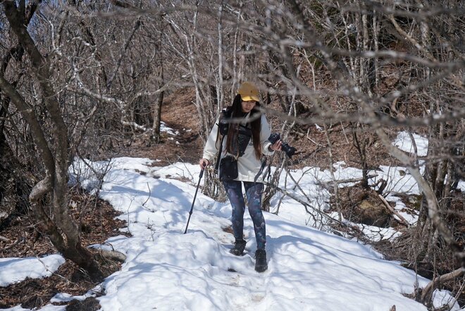 【ハイカー女子の一杯】 春ハイクで「雪頭ヶ岳」！  雄大な富士山に会いにいく “4杯目” 山梨県 2025年の画像007