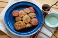 【ホットサンドメーカーで作る！】カラフルで可愛い「ひとくちサイズのピーマンの肉詰め」【季節の外ごはん vol.55】の画像008