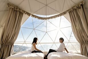 【長野県・竜王マウンテンリゾート】大人気の“絶景テラス”で「雲海＆星空観賞」！ 愛犬と一緒に泊まれる「極上グランピング」サイトも！