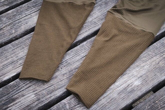 老舗下着メーカーの本気アウトドアインナー！「GRID-TEC+」の最上位モデル「フーディーサムホール」を3か月着倒して実感した、手放せない魅力とは？の画像006