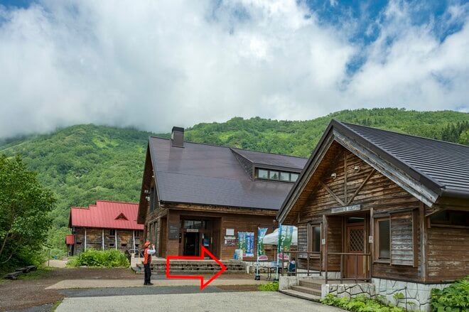 【夏山】本格化する夏山シーズン、増加の一途をたどる山岳遭難事故 「啓発ゲート」が追加開設された！  初日の様子 長野県｜2026年の画像001