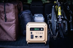 ガジェットのトップランナーが本気で考えた “アウトドア特化型ポタ電” エレコム「POWER STATION 700N」 この軽さ… 屋外電気事情を変えるかも！？
