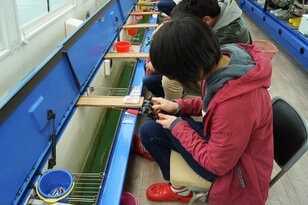 一度は行きたい冬の「ワカサギ」釣り！ 氷上から＆船上から「首都圏アクセスOK・初心者向けスポット」2か所体験レポート！