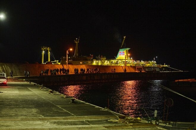 【連休でも空いている】東京から行ける「島キャンプ」 渋滞知らずの三宅島・大久保浜【絶景キャンプ場ガイド-言葉を失うほどの風景に会いに行こう- vol.40】の画像005