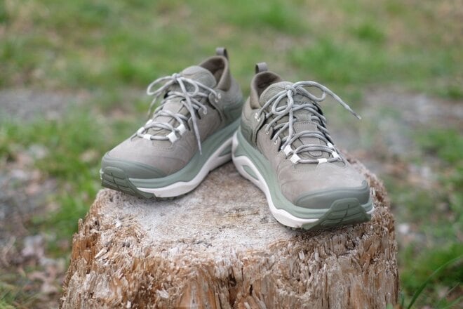 【分厚いソールが膝に優しい】HOKAの人気モデル「KAHA」がリニューアルの画像013