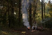 ＜「煙を見れば」焚き火を控えるべきかがわかる！＞天気予報は「降水確率より風速」をチェック「焚き火の可否の判断基準」とは【焚き火の話vol.27】