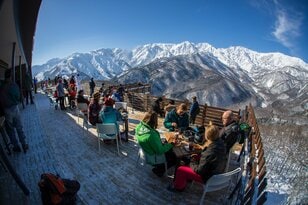  【滑るだけじゃないスキー場の楽しみ方】この冬、白馬岩岳スノーフィールドに注目の“体験する映えスポット”誕生！「IWATAKE WHITE PARK」