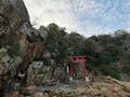 「本当は教えたくない崖下の秘境」山口県防府市・立岩稲荷神社からの瀬戸内の絶景「まさかの下山レポ」の画像001
