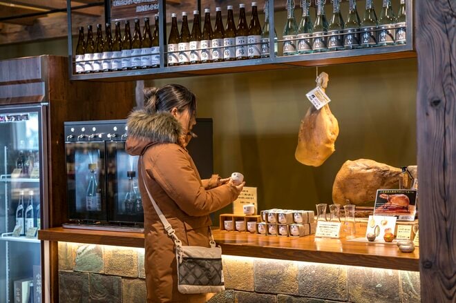 山里の懐かしい景色の中、ローカル列車「大糸線」に揺られ  ～大人気「道の駅」 老舗名湯「姫川温泉」で味わう冬の “おたり旅”～【長野県小谷村】の画像009