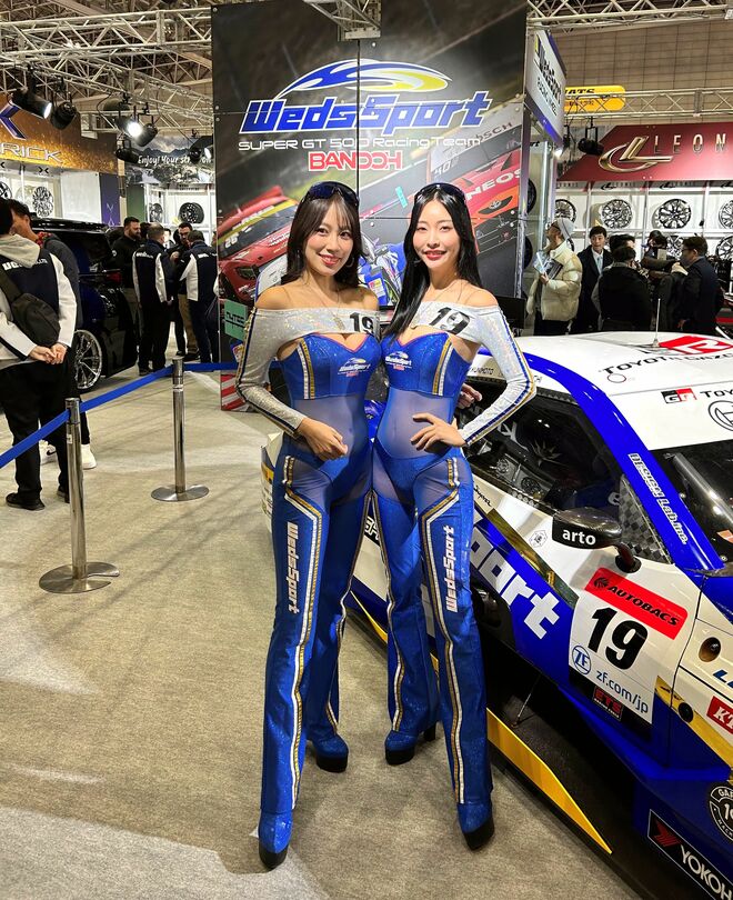 速報！「東京オートサロン 2024」が開幕！！ ド迫力のドリフト走行実演も、“可愛い子ちゃんやセクシー系美女まで” イベントを彩るコンパニオンも、待っている！【編集部リポート 第1弾】の画像016