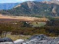 「登る山ではなく遊ぶ山」と称されたワケとは？  長野県「日本百名山・霧ヶ峰」ススキと紅葉に囲まれて歩いたトレッキングレポートの画像004