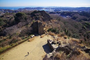「アクセス楽々な都市近郊型低山」ふたつの湾の眺めを楽しむ三浦アルプス横断の旅＜ご当地アルプス・前編＞【今日も山旅気分 vol.20】