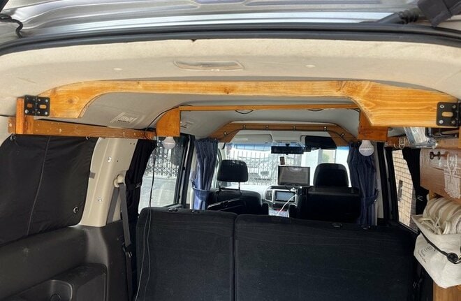 「車中泊」スペース快適化に欠かせない「棚」をDIY設置！  初心者に最適「ホームセンター資材」＆必須となる「2つの道具」とは！？  実践レポートの画像008