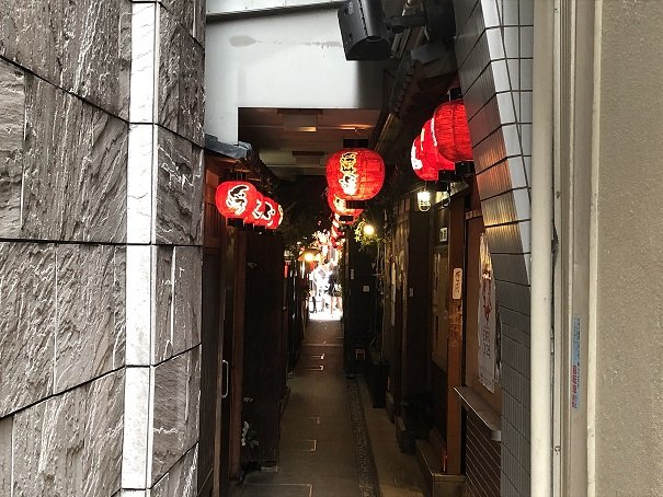 道頓堀浮世小路の日本一小さい神社のおみくじで「自分だけしんどいと思ってるやろ」と言い当てられる【関西おみくじジャーニー vol.04「一寸法師大明神」大阪市中央区】の画像004