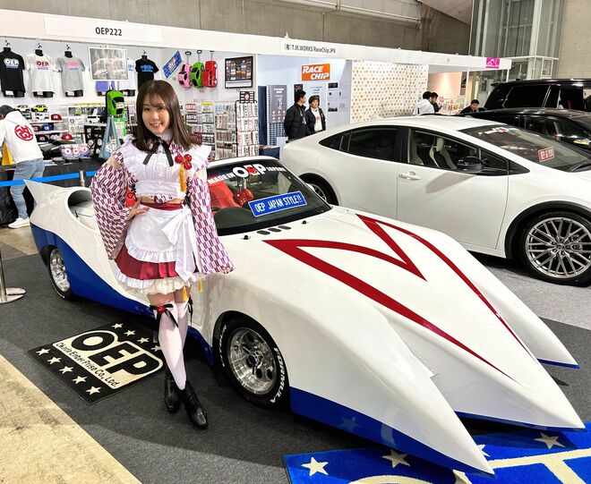 速報！「東京オートサロン 2024」が開幕！！ ド迫力のドリフト走行実演も、“可愛い子ちゃんやセクシー系美女まで” イベントを彩るコンパニオンも、待っている！【編集部リポート 第1弾】の画像005