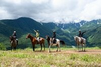 白馬の大人気スポット「白馬岩岳マウンテンリゾート」で絶景ホーストレッキング！ 新展望エリア「白馬ヒトトキノモリ」の こだわりカフェで超贅沢時間を満喫【長野県白馬村】