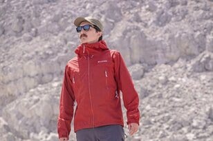 【イメージを覆す実力派】標高3,000m級や長期縦走にも使える「コロンビアのハイエンドなレインシェル」が “想像以上” と評判です