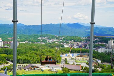 秋先取りの “草津” を120％満喫！ 天空のリゾート「草津温泉スキー場