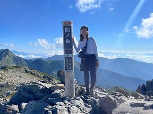 7月は縦走計画を立ててみよう。人気登山YouTuberが惚れ込んだ「白峰三山」の縦走路【日本で山登りはじめました vol.2】