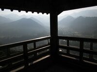 もはや登山！  異名は「山寺」の山形市『立石寺』1015段を1時間かけて登った果ての「異次元の絶景」とは？
