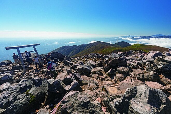 「那須ロープウェイ」 鮮やかな秋色の那須連山と噴煙を上げる茶臼山の絶景の中へ【紅葉フォトトレッキングガイド vol.1】栃木県・那須エリアの画像003