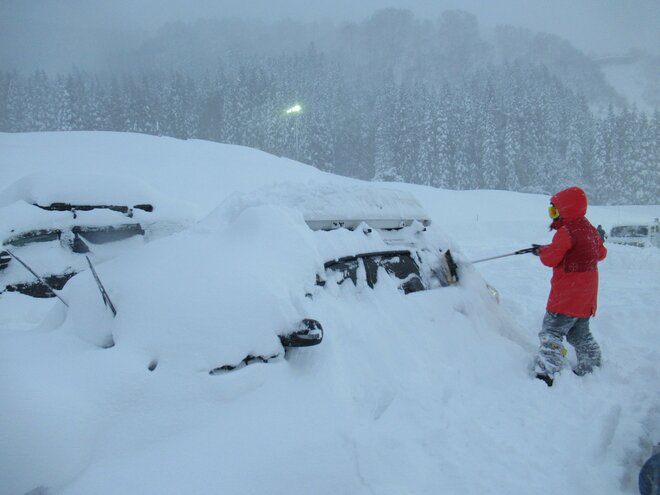 GWまで滑れる「野沢温泉スキー場」はまだまだ積雪たっぷり！  滑る前か後には絶対立ち寄りたい「道の駅」では地元料理を満喫！の画像001