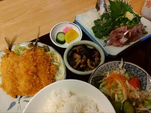 「違う魚みたい」松重豊『孤独のグルメ』、とんねるず石橋貴明『貴ちゃんねるず』、『マツコの知らない世界』も絶賛！「聖地」千葉県富津市の絶品「アジフライ」3店