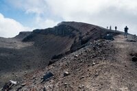 【火山による入山規制が相次ぎ緩和】最新情報「岩手山・浅間山・草津白根山」で登山道再開進む＜2026年夏＞