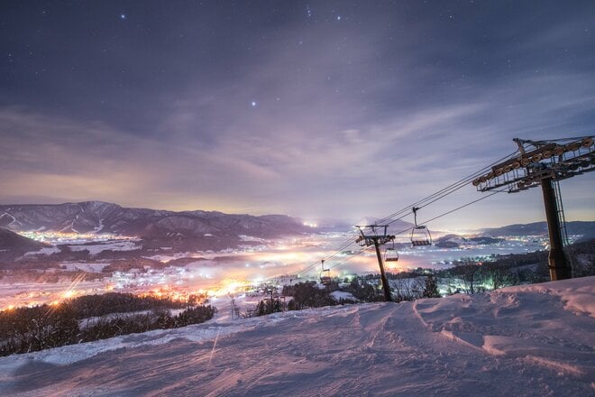 長野県有数の豪雪エリア・飯山の超メジャー2大スキー場「斑尾高原」「戸狩温泉」！「ディープパウダーの雪」と「オールレベル向け」の魅力！の画像002