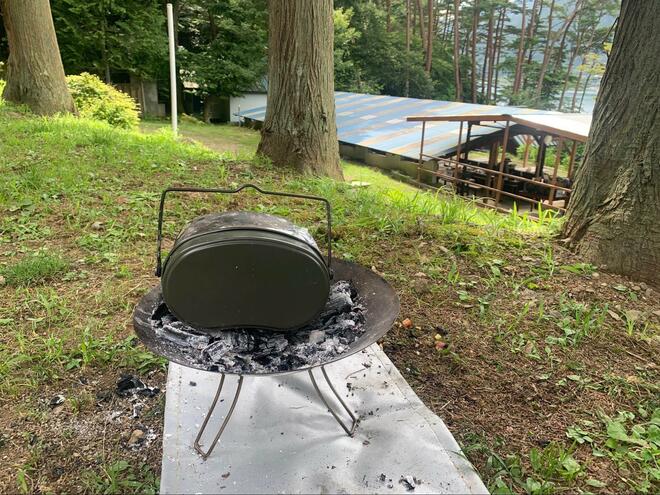 「焼く、燻す、煮る」 何でもできる「兵式飯盒4合」で「アウトドア飯」作ってみた！  ご飯を炊くだけじゃない使い方3選「実食レポ」の画像006