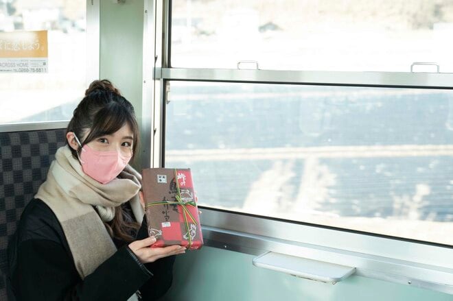 1日3個限定の激レア駅弁「峠の鶏もも弁当」を求めてAKB48岩立沙穂が信濃路へ！【動画】「さっほーの日本全国駅弁の旅」 しなの鉄道・長野県軽井沢町の画像011