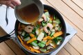 ”いつものラーメン”を卒業！ワンランク上の秋冬キャンプもあったか「袋麺」活用レシピ【季節の外ごはん vol.21】の画像003