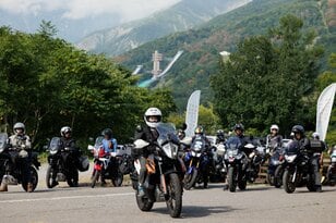 ワインディングロードを走り黒菱から八方池へ！ キャンプ＆トークショーも盛り上がった「バイクでハイク！」イベントレポ【長野県白馬村】
