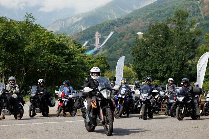 ワインディングロードを走り黒菱から八方池へ！ キャンプ＆トークショーも盛り上がった「バイクでハイク！」イベントレポ【長野県白馬村】 