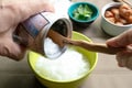 「これが缶詰？」秒で用意できる！  胃にやさしいおかゆと梅干しの朝食はいかが？【缶詰博士の缶たん”CAN”P料理 vol.93】の画像005