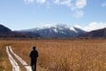 燃えるような紅葉「秋の尾瀬ヶ原」日本百名山「至仏山＆燧ヶ岳」との “コラボ絶景” ハイキング！  鳩待峠から竜宮十字路・見晴「現地レポ」の画像003