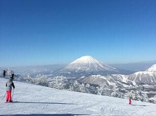 物価高の時代でも… クオリティ・オブ・“スキーライフ” は上がる！ 年間84万円かける4人家族「1人あたり1回4000円以下で」55日滑って満喫！ “やりくり”とは？