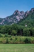 「金峰山」頂上に聳え立つ巨大なランドマーク“五丈石”と富士山や八ヶ岳山を見晴らす大パノラマ【首都圏発！週末に行ける百名山ガイド vol.8】の画像003