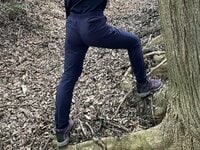 ワークマン「プレミアム超撥水ソフトシェルトレックライトパンツ」試し履きから収納まで「徹底レビュー」驚くしかない、1,900円のコスパ！  選ぶときの注意点は？