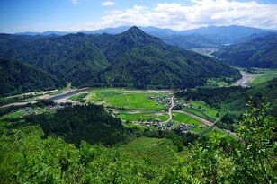 「会津のマッターホルン」こと蒲生岳と只見川。低山から見下ろす大河の絶景・東西2選＜前編＞【今日も山旅気分 vol.34】