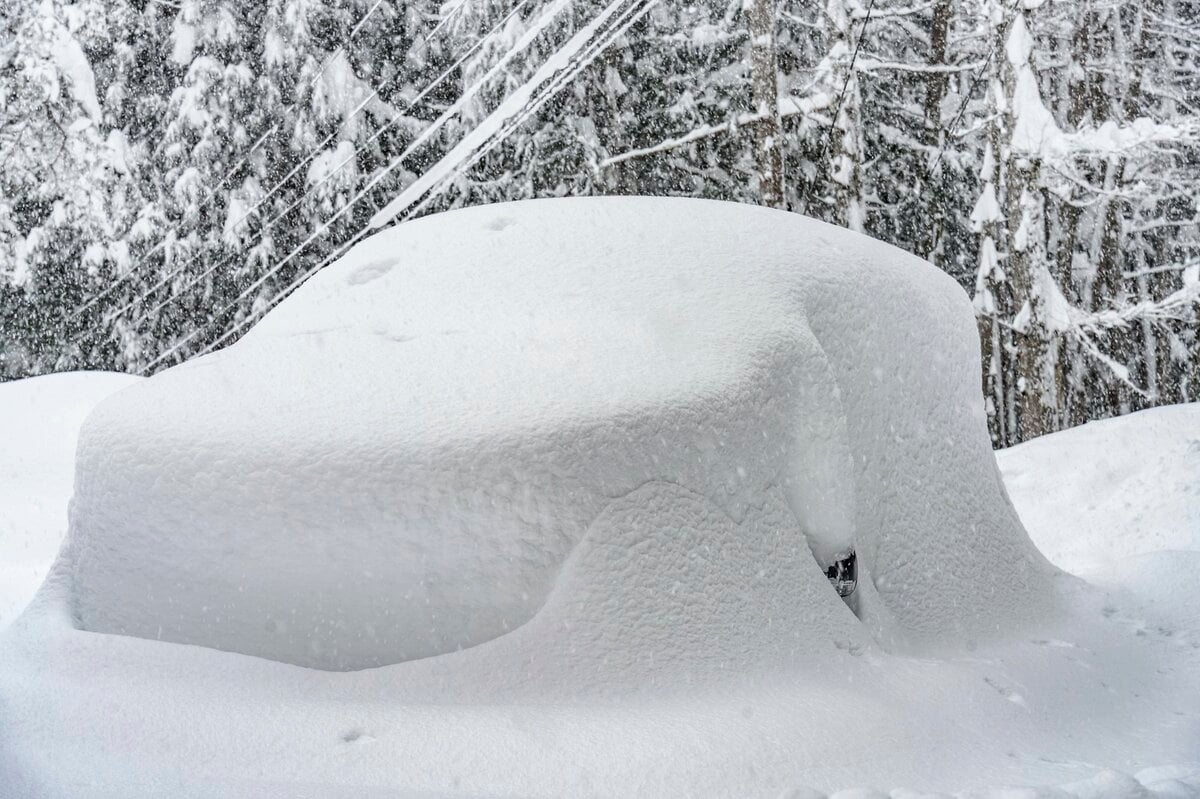 雪国の常識 ワイパーは立てておく は間違い 安全で快適な雪道ドライブのために 22年 スノーシーズン スキー スノーボード コラム Bravo Mountain