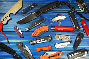 あなたに合うのはどのタイプ？  定番アウトドアナイフ７選【低山小道具＆技術研究所 vol.3】