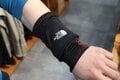 【ショップ店員に聞く！ イチ推しアウトドアギア】 汗吸収・冷え軽減・UVカットで寒暖差にバッチリ対応！  ザ・ノース・フェイス「ドライドット アームカバー」〈石井スポーツ ヨドバシ新宿西口店 vol.6〉の画像003