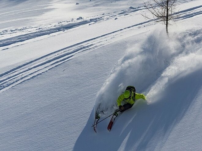 【新雪パウダー狙いならココ！ 2025/26シーズン】浮遊感が病みつき！  北海道・新潟・長野・群馬の「パウダー滑走におすすめのゲレンデ」7選の画像004